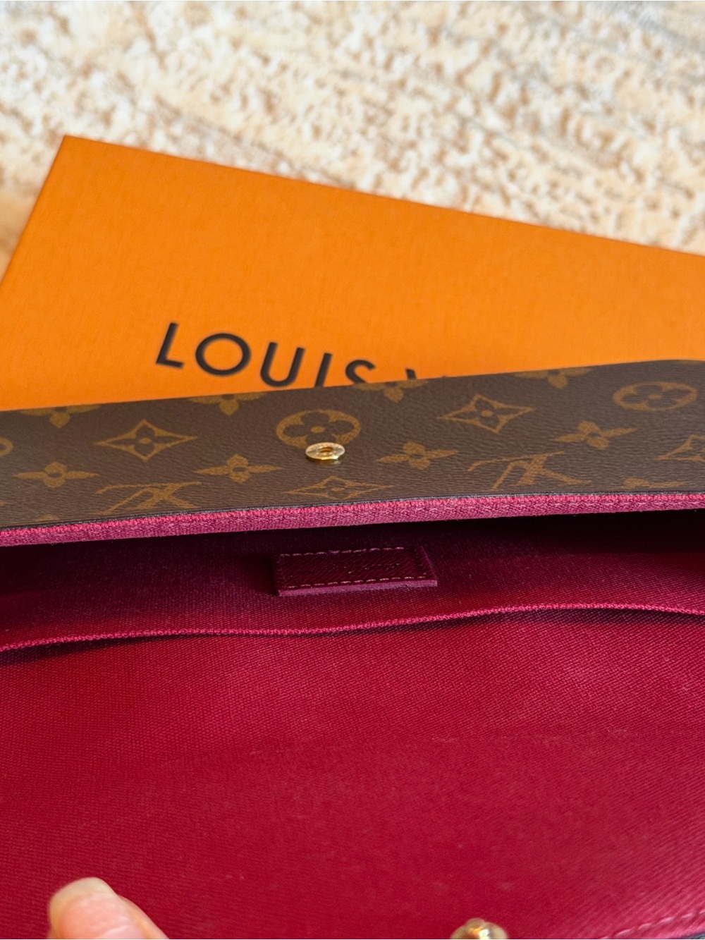 Louis Vuitton Pochette Félicie Monogram Crossbody Bag - Picture 14 of 17